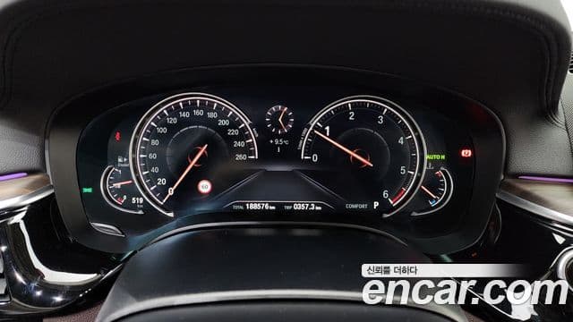 BMW 5시리즈 (G30) 520d xDrive Luxury Plus, 2018 8