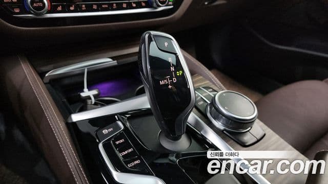 BMW 5시리즈 (G30) 520d xDrive Luxury Plus, 2018 9