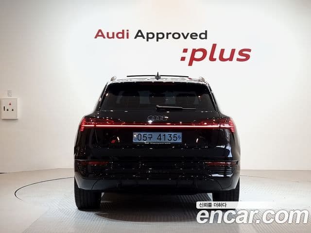 Audi Q8 e-Tron (GE) Premium, 2024 4