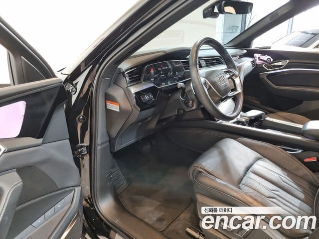 Audi Q8 e-Tron (GE) Premium, 2024 7