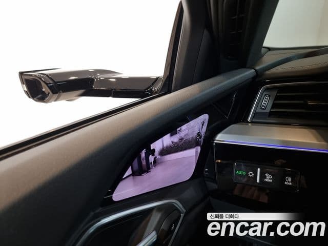 Audi Q8 e-Tron (GE) Premium, 2024 13