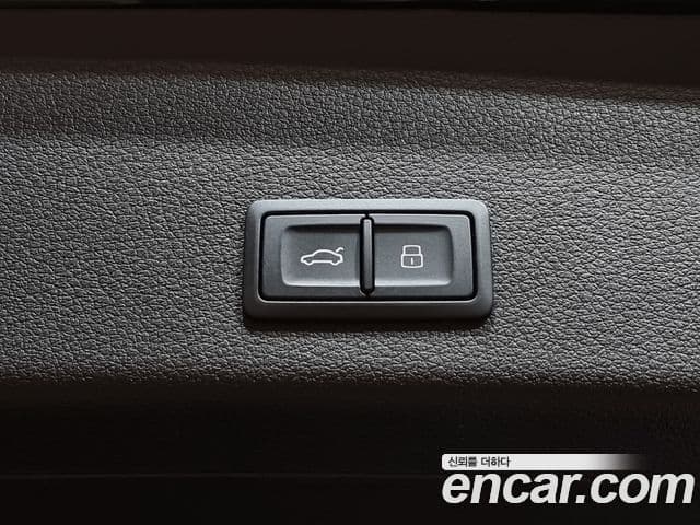 Audi Q8 e-Tron (GE) Premium, 2024 19