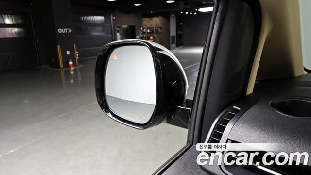 Hyundai Staria Modern, 2025 17