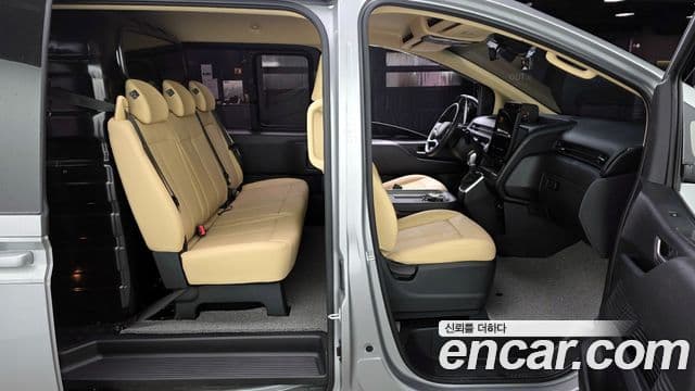 Hyundai Staria Modern, 2025 20
