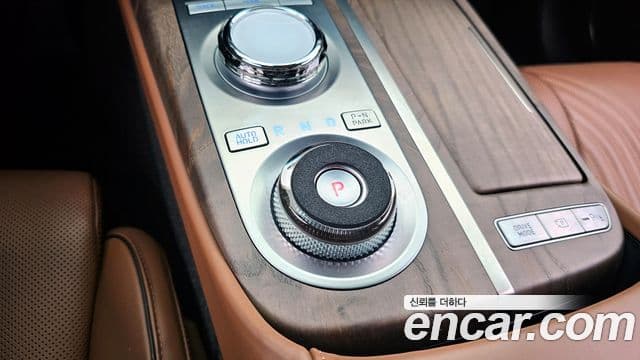 Genesis G80 (RG3) бензин 2.5 турбо AWD, 2023 9