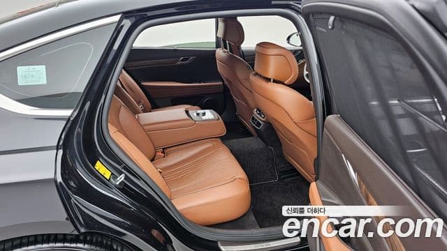 Genesis G80 (RG3) бензин 2.5 турбо AWD, 2023 12