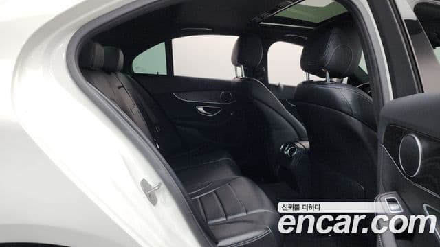 Mercedes-Benz C-класс W205 AMG Line, 2017 12