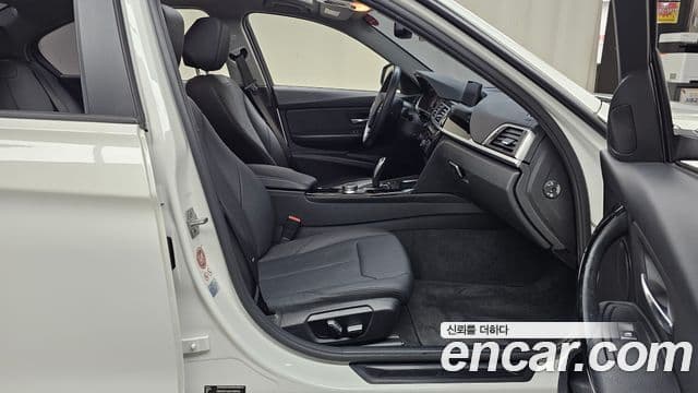 BMW 3시리즈 (F30), 2017 11