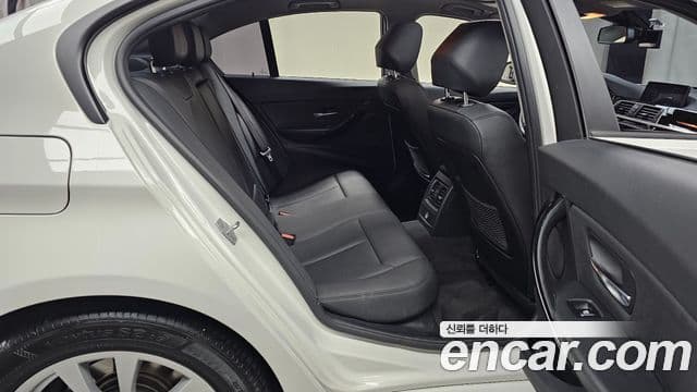 BMW 3시리즈 (F30), 2017 12