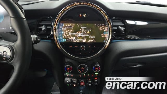 Mini Cooper 3세대, 2024 14