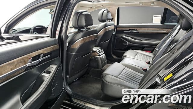 Genesis G90 Premium Luxury, 2019 10