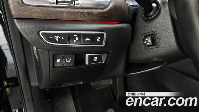 Genesis G90 Premium Luxury, 2019 14