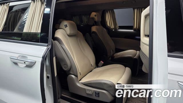 Kia Carnival 4세대 Signature, 2023 12