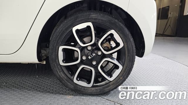 Kia The / новый New Ray Signature, 2021 все фото