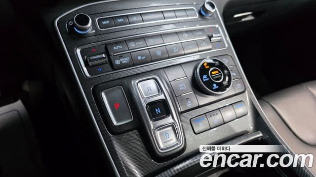 Hyundai The / новый New Santa Fe Exclusive, 2022 9