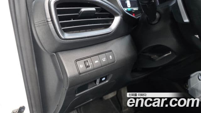 Hyundai The / новый New Santa Fe Exclusive, 2022 17