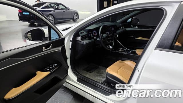 Kia K5 гибрид 3세대 Prestige, 2022 10