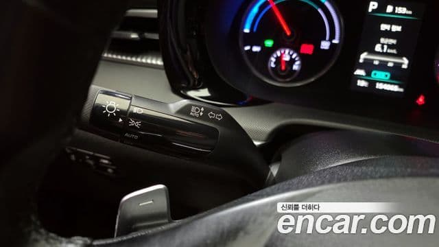 Kia K5 гибрид 3세대 Prestige, 2022 17