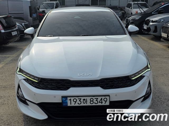 Kia K5 3세대 Prestige, 2022 1