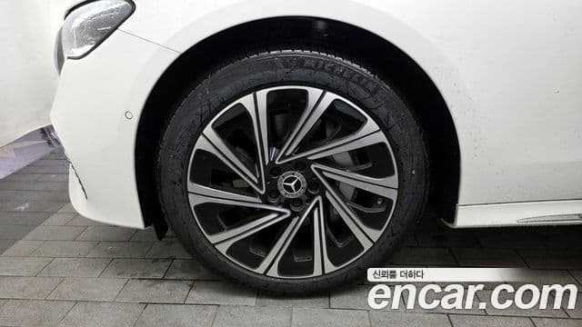 Mercedes-Benz E-класс W214 Exclusive, 2026 все фото
