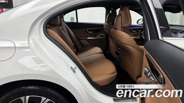 Mercedes-Benz E-класс W214 Exclusive, 2026 12