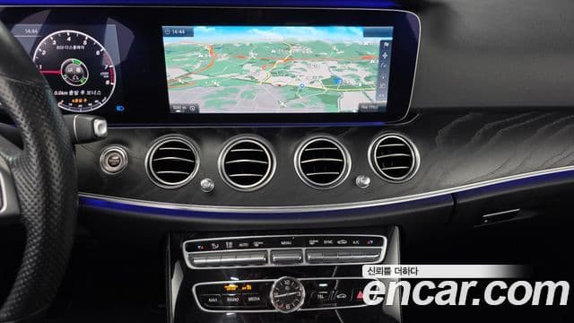 Mercedes-Benz E-класс W213 E300 Avantgarde Intelligent Drive, 2017 17