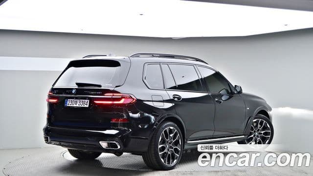 BMW X7 (G07) xDrive 40i M Sport 7인승, 2025 2