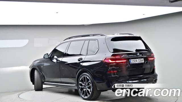 BMW X7 (G07) xDrive 40i M Sport 7인승, 2025 4