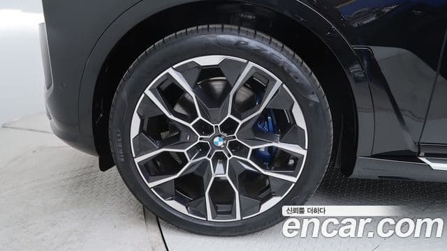 BMW X7 (G07) xDrive 40i M Sport 7인승, 2025 все фото