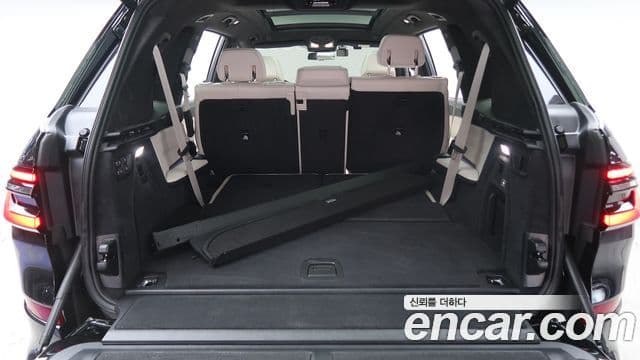 BMW X7 (G07) xDrive 40i M Sport 7인승, 2025 12