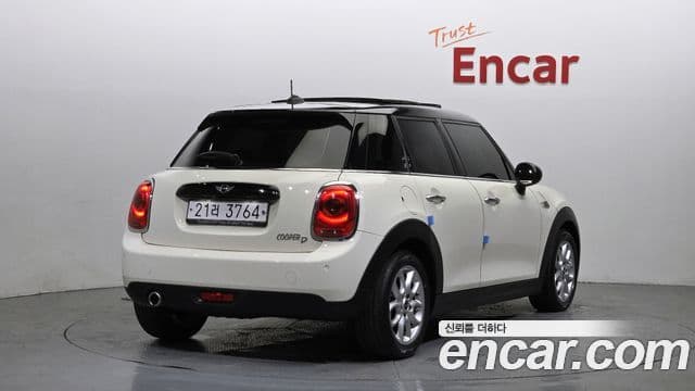 Mini Cooper D 3세대, 2018 2