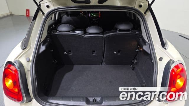 Mini Cooper D 3세대, 2018 20