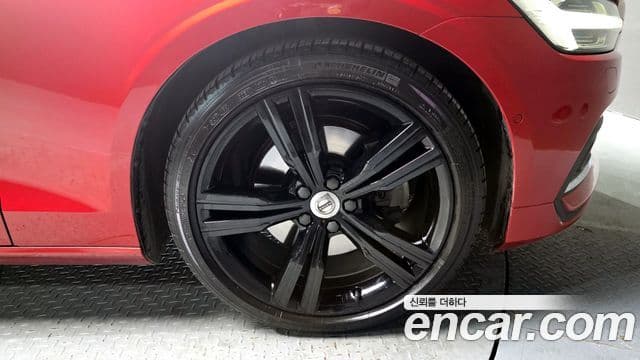 Volvo S60 3세대 T5 Inscription, 2020 все фото