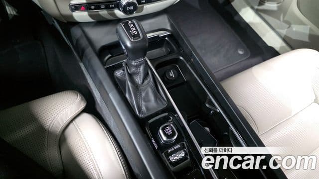 Volvo S60 3세대 T5 Inscription, 2020 9