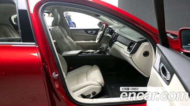 Volvo S60 3세대 T5 Inscription, 2020 11