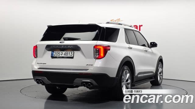 Ford Explorer 6세대 3.0 Platinum 4WD, 2022 2