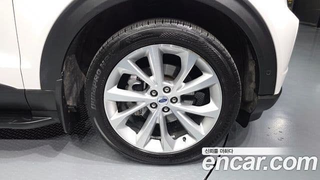 Ford Explorer 6세대 3.0 Platinum 4WD, 2022 все фото