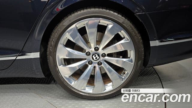 Bentley Flying Spur 3세대, 2021 все фото