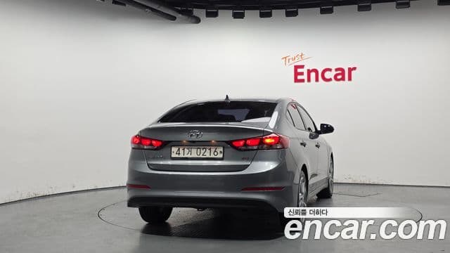 Hyundai Avante AD 1.6 GDI Value Plus, 2017 4