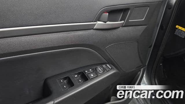 Hyundai Avante AD 1.6 GDI Value Plus, 2017 17