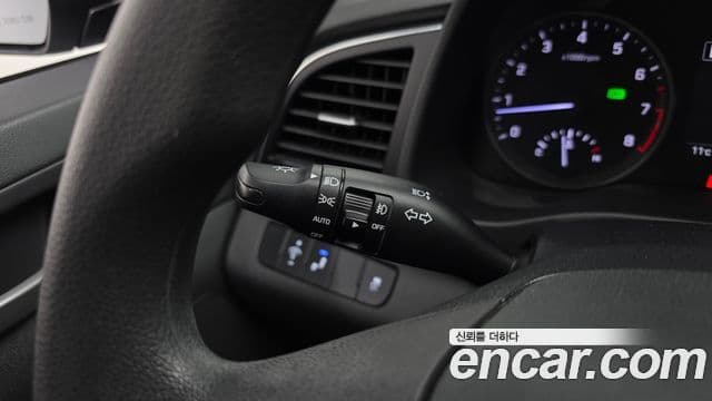 Hyundai Avante AD 1.6 GDI Value Plus, 2017 19