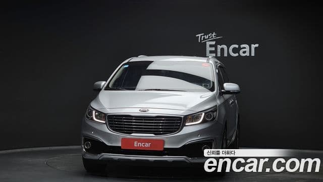 Kia All New Carnival Prestige, 2015 3