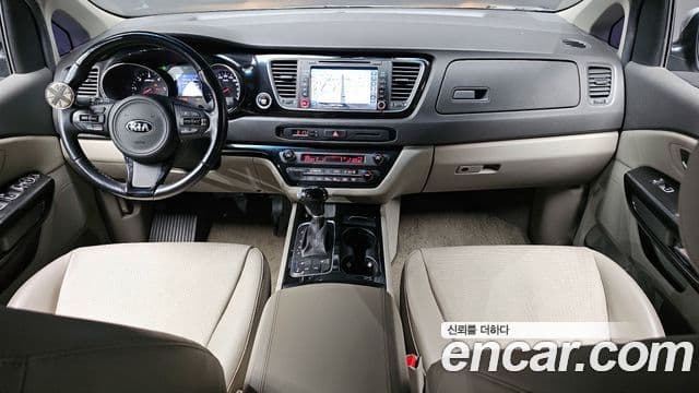 Kia All New Carnival Prestige, 2015 7