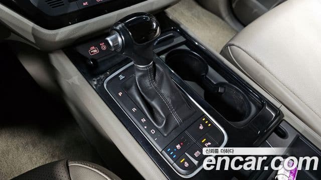 Kia All New Carnival Prestige, 2015 9