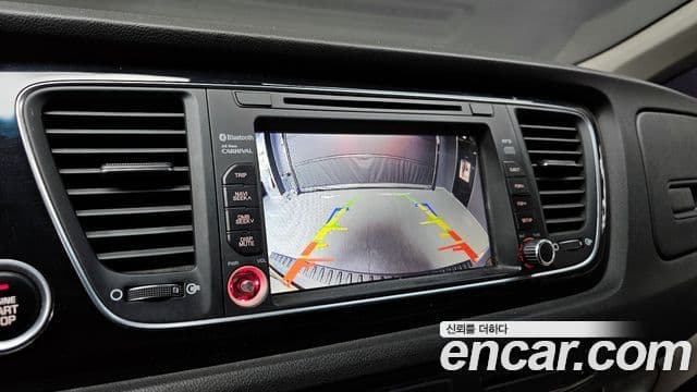 Kia All New Carnival Prestige, 2015 16