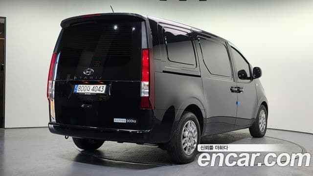 Hyundai Staria Smart, 2023 2