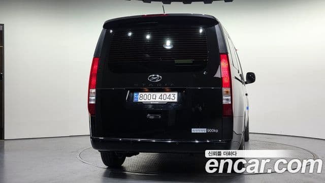 Hyundai Staria Smart, 2023 4