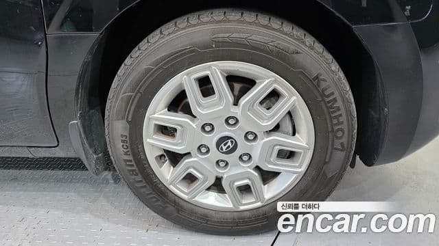 Hyundai Staria Smart, 2023 все фото