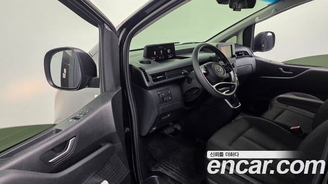 Hyundai Staria Smart, 2023 11