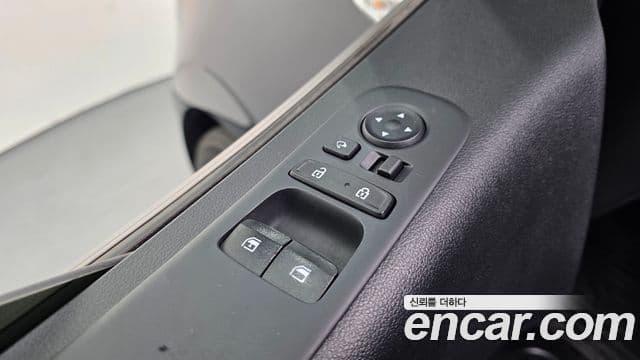 Hyundai Staria Smart, 2023 12